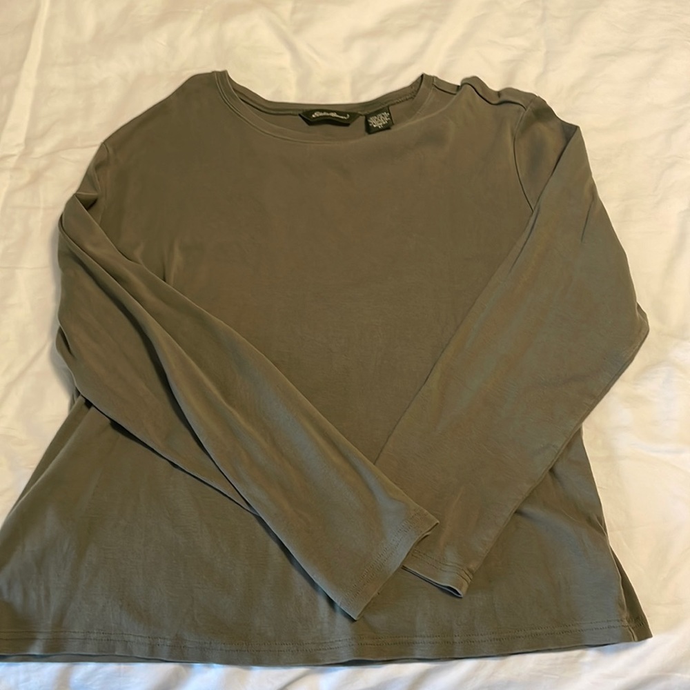 Womens long sleeve tee